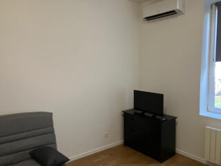  Appartement à louer 1 pièce 25 m²