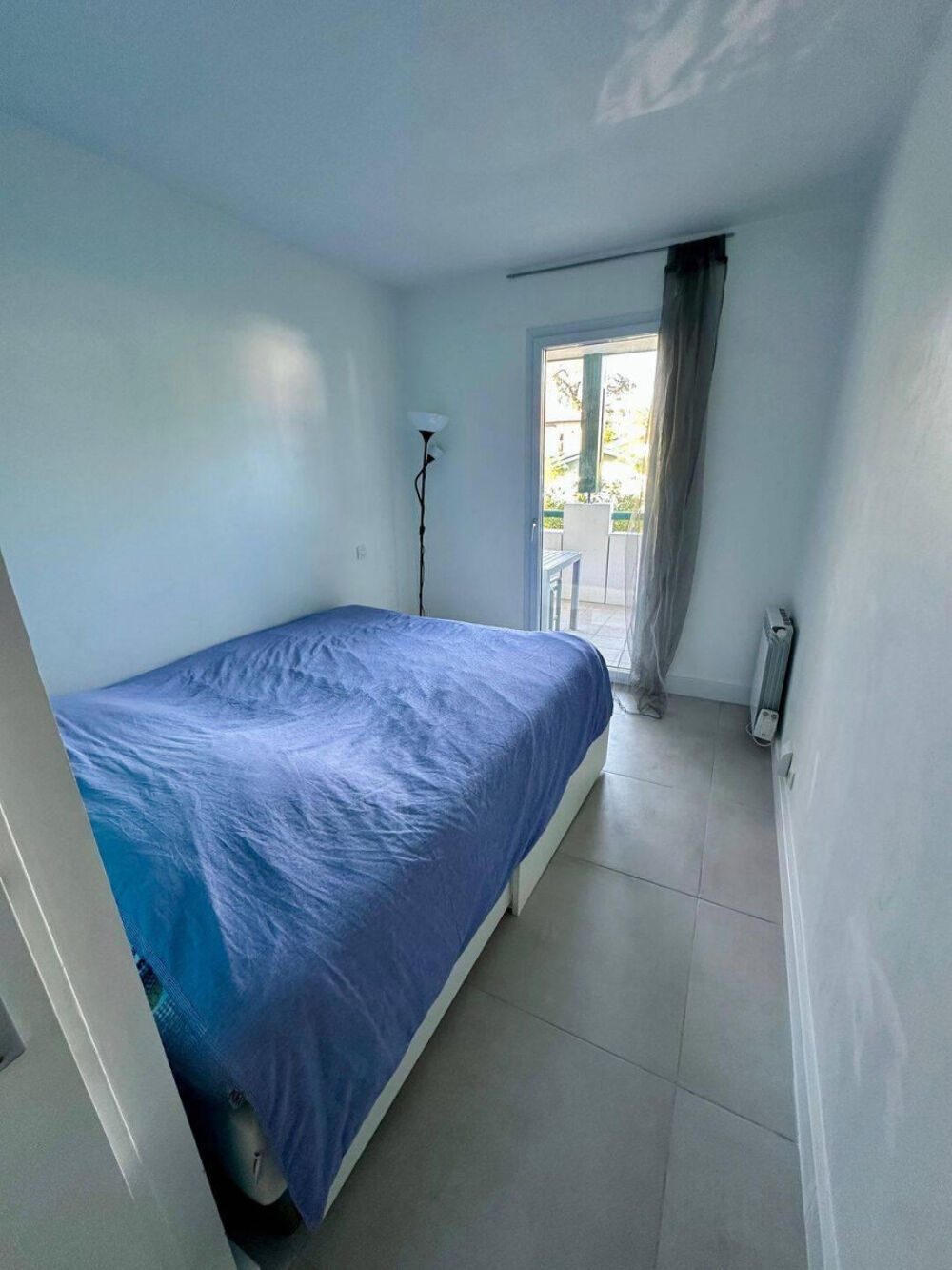 Location Appartement T2 meublé rénové de 36 m² avec terrasse de 14 m² – Biarritz