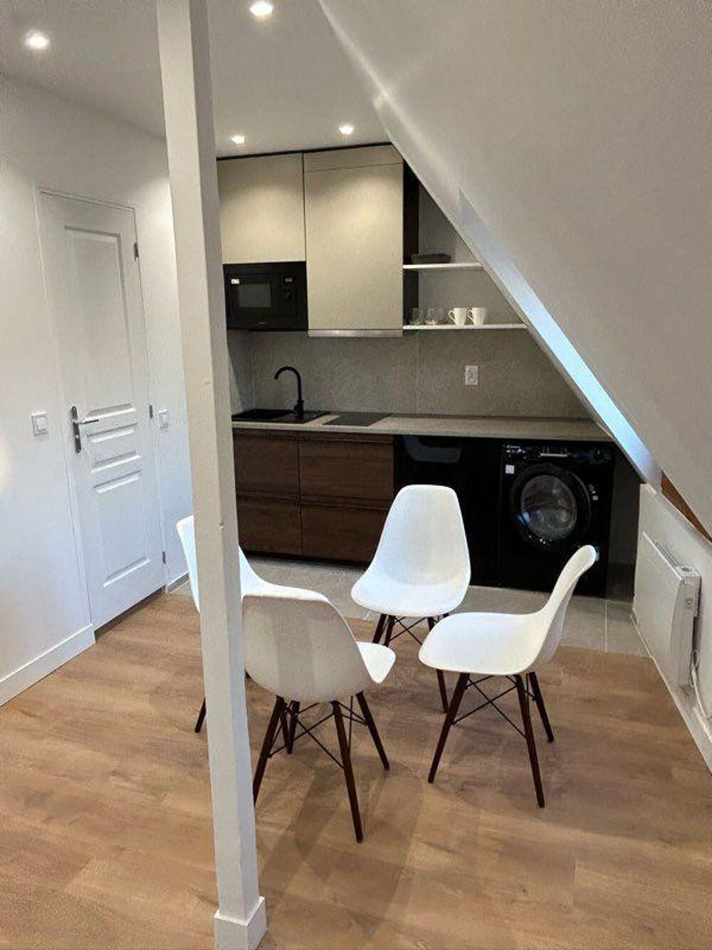 Location Appartement Location studio meublé Paris 18