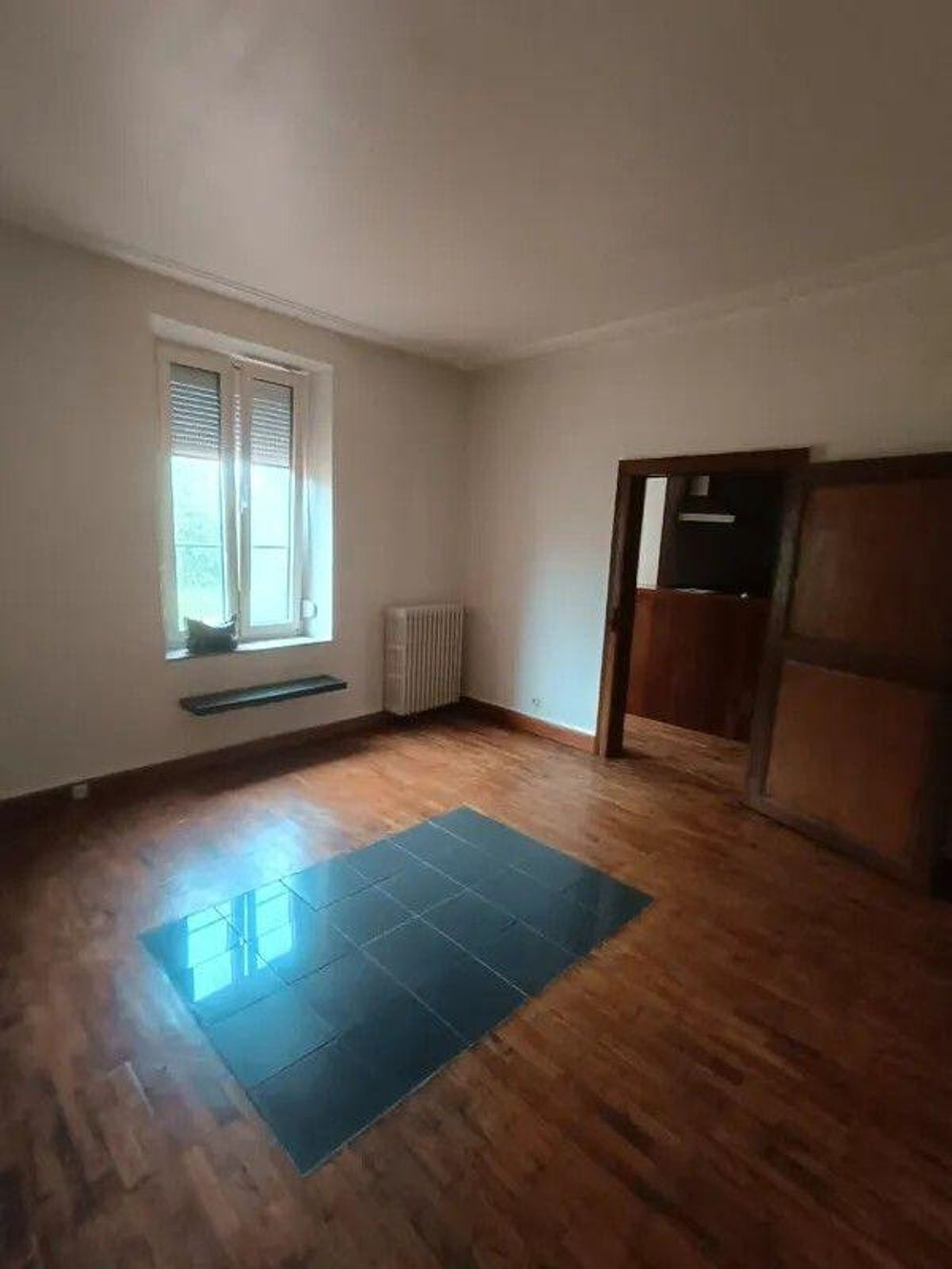 Location Appartement Beau F2 dans maison de maître avec grand jardin Courcelles-chaussy