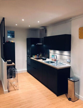  Appartement à louer 5 pièces 110 m²