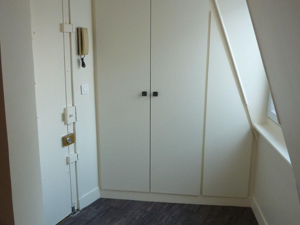 Location Appartement 2 pièces meublé, 40m², calme et lumineux Paris 10