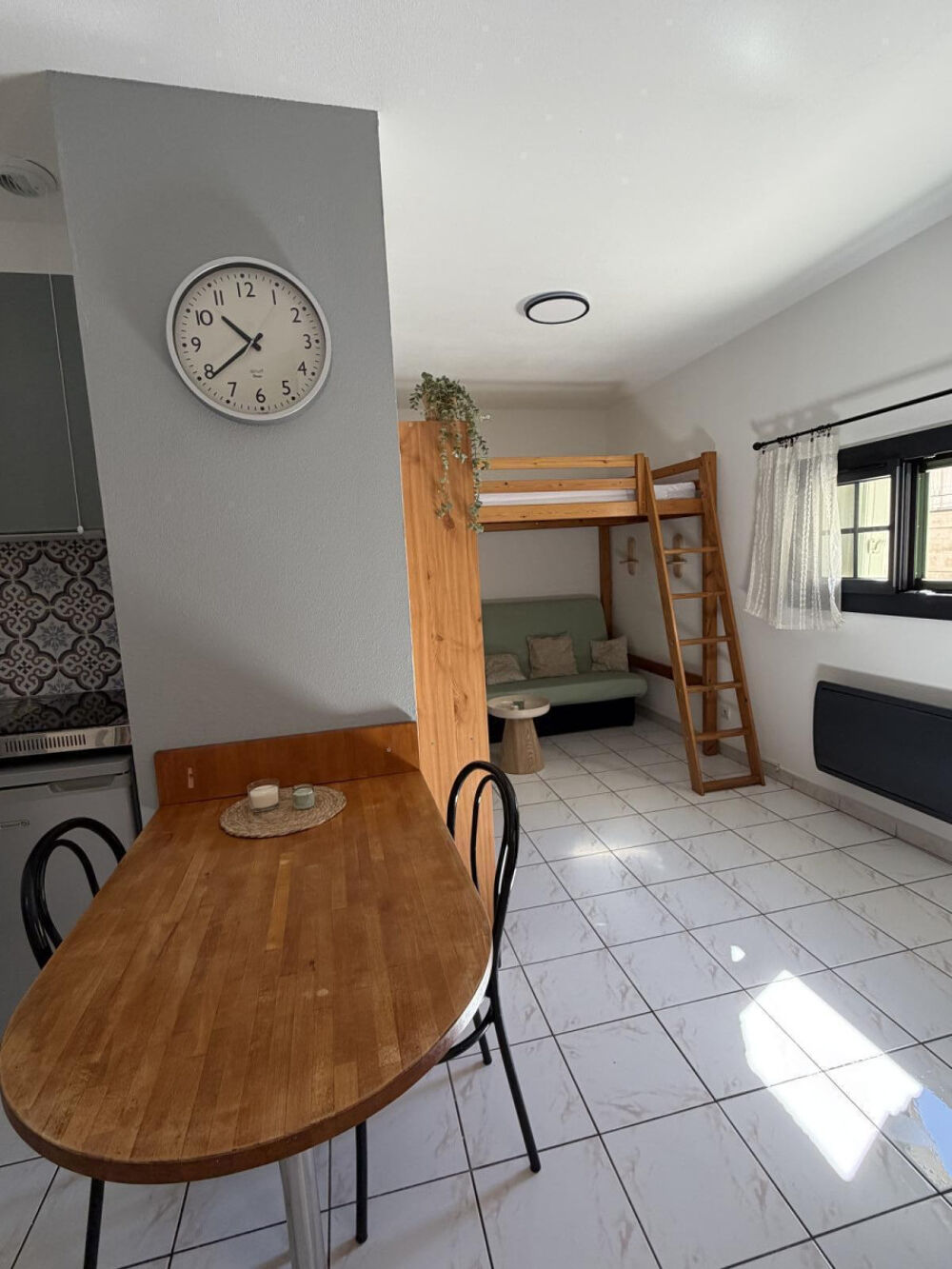 Location Appartement Joli studio meublé idéal étudiant Avignon