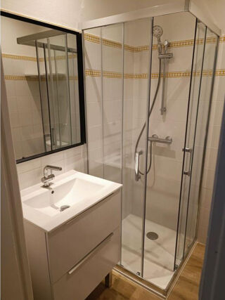  Appartement à louer 2 pièces 40 m²