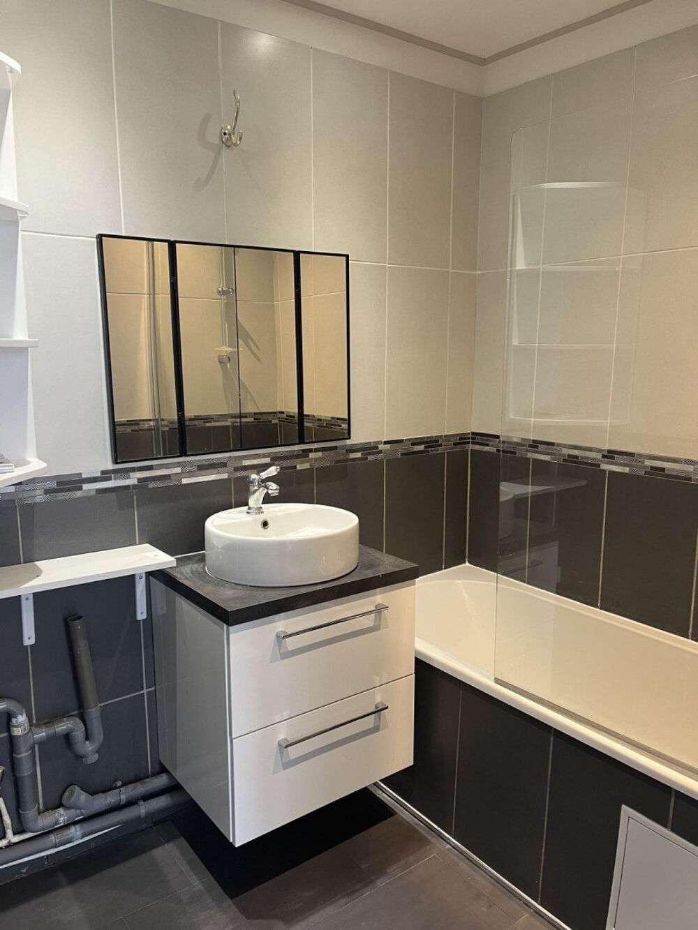 Location Appartement 2 pièces REFAIT A NEUF métro PORTE DE VANVES Malakoff