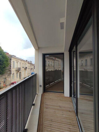  Appartement à louer 2 pièces 45 m²