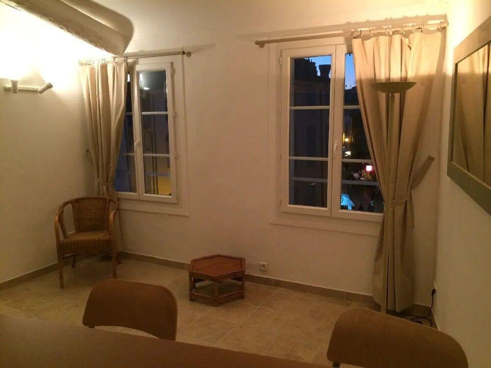 Location Appartement Beau T2 meublé 31m² sans vis-à-vis Aix-en-provence