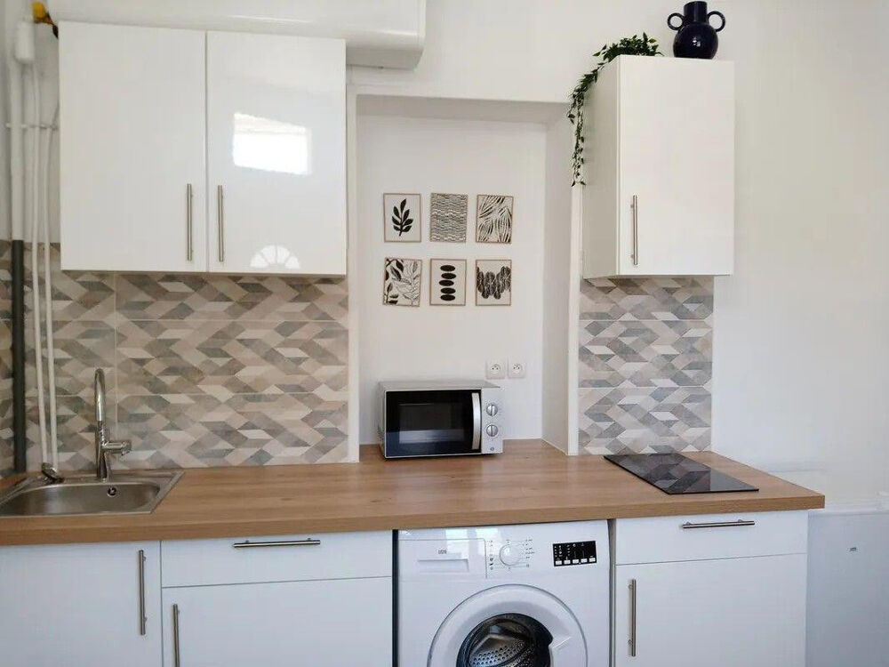 Location Appartement Loue joli studio meublé 15m² proche centre ville Reims