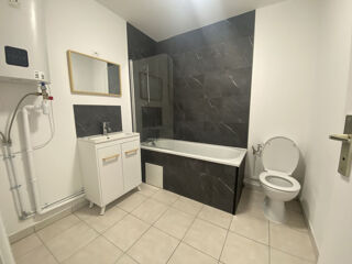  Appartement à louer 1 pièce 35 m²