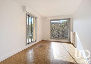  Appartement à louer 3 pièces 93 m²