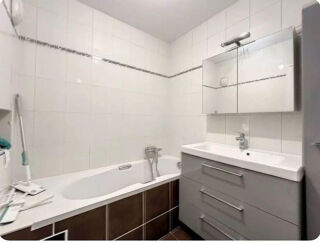  Appartement � louer 4 pi�ces 76 m�