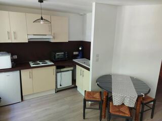  Appartement à louer 2 pièces 45 m²