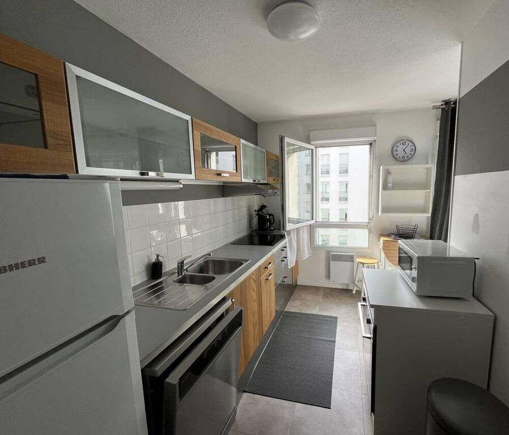 Location Appartement Chambre dispo dans belle coloc 65m² avec parking Rennes