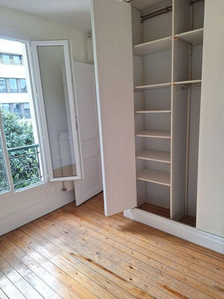  Appartement à louer 2 pièces 28 m²