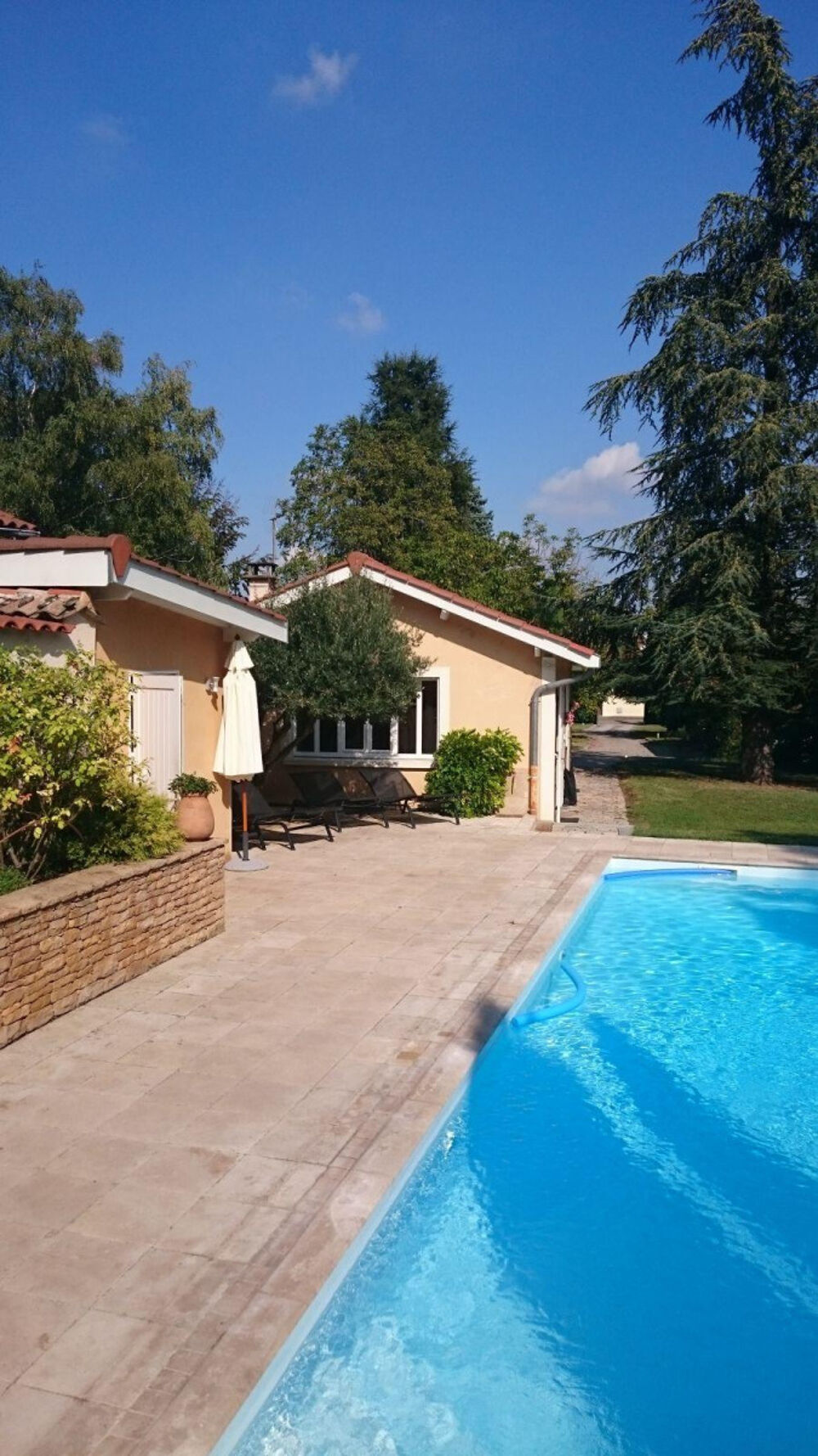 Location Maison Studio/maison entièrement équipé Saint-genis-laval