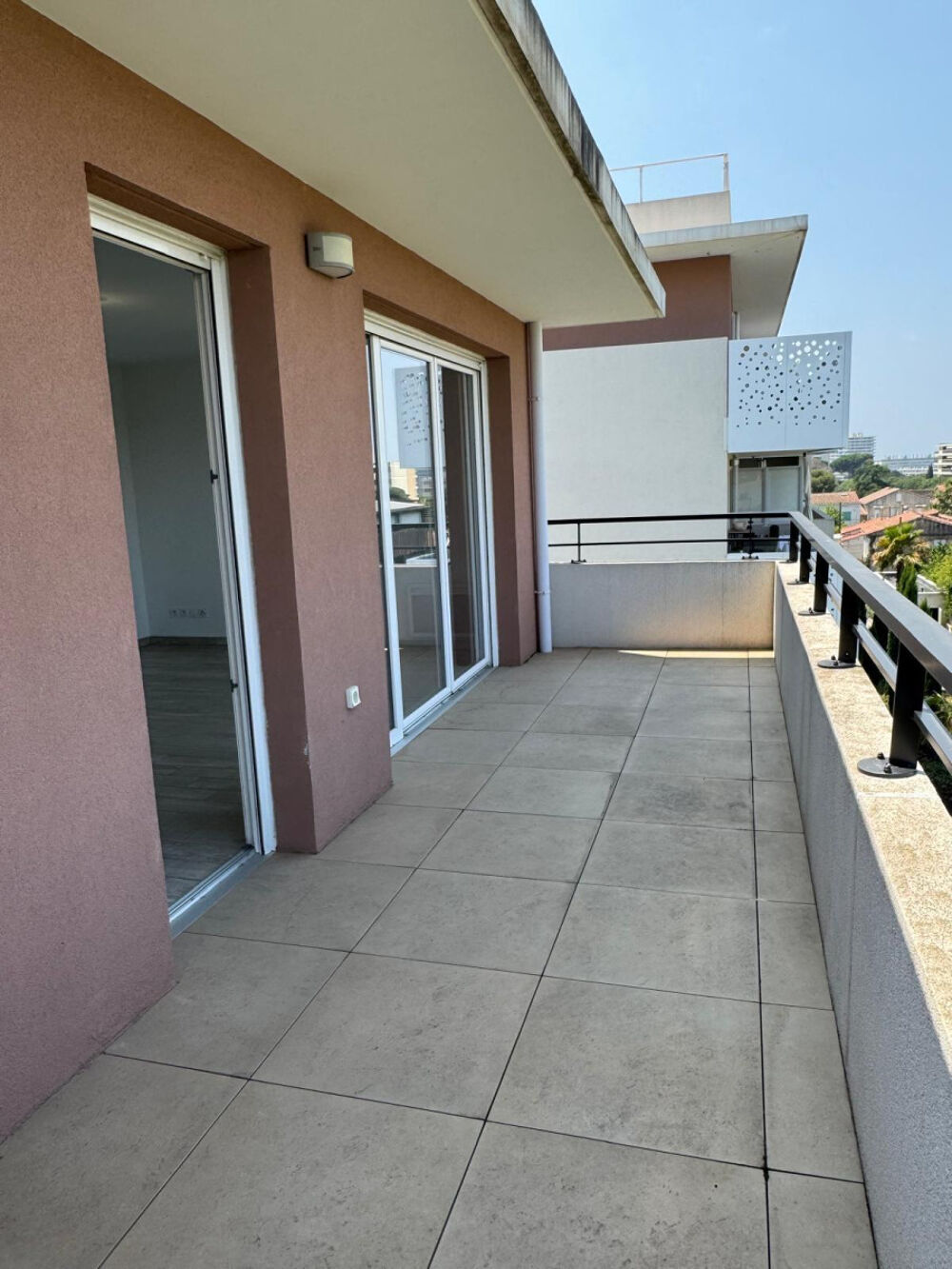 Vente Appartement T3 dernier etage avec terrasse et box Marseille 9