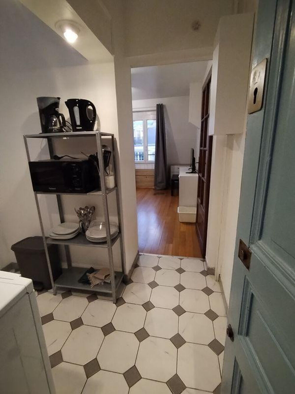 Location Appartement Studio meublé Paris centre Paris 10