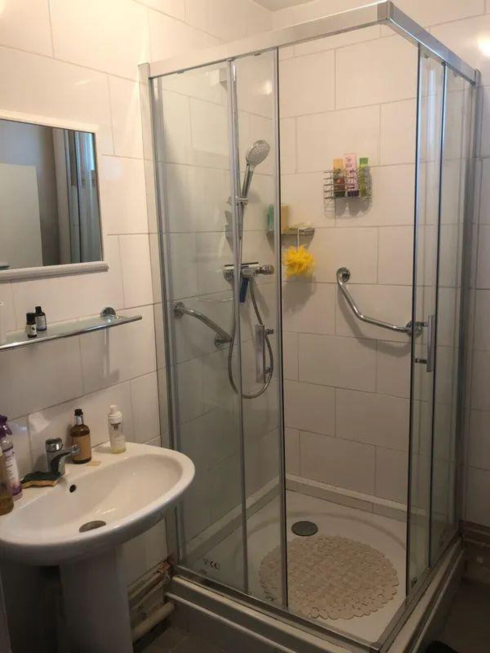 Location Appartement Chambre en colocation dans une belle maison à Aix Aix-en-provence