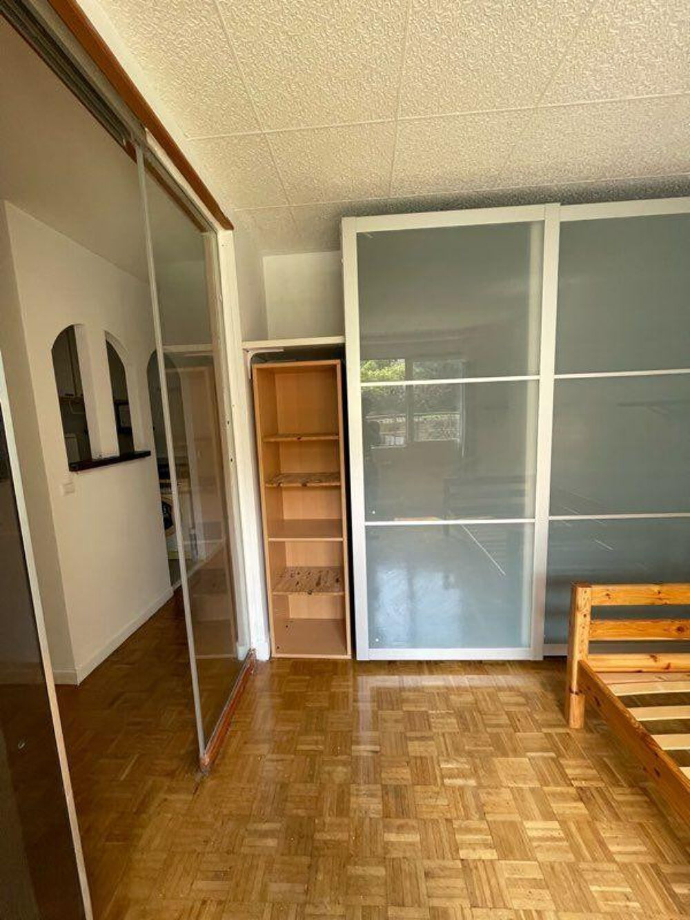 Location Appartement Location studio Paris 19