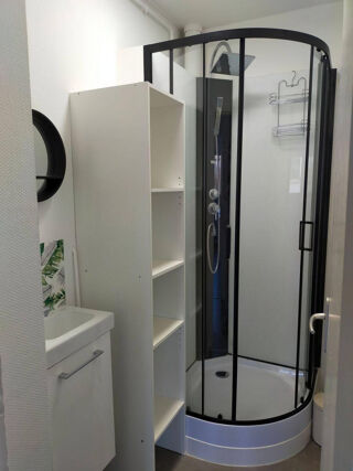  Appartement à louer 5 pièces 82 m²