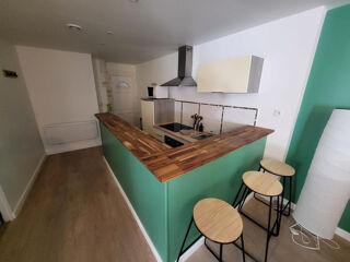  Appartement à louer 1 pièce 80 m²