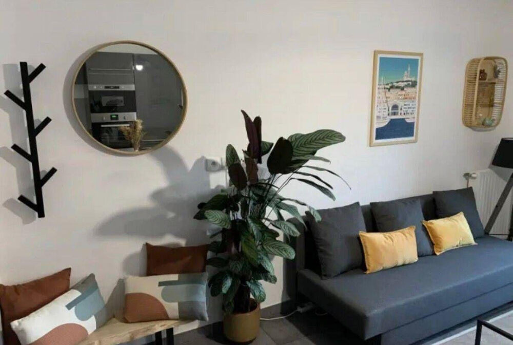 Location Appartement Beau T2 meublé 35m² avec loggia Marseille 3
