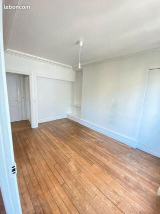  Appartement à louer 2 pièces 42 m²