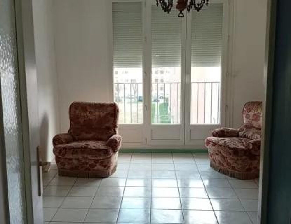Location Appartement Résidence securisée tranquille accès télécommande Dreux