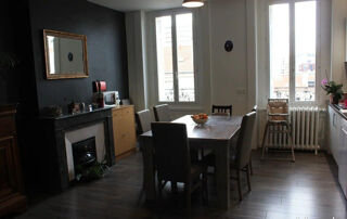  Appartement à louer 4 pièces 91 m²