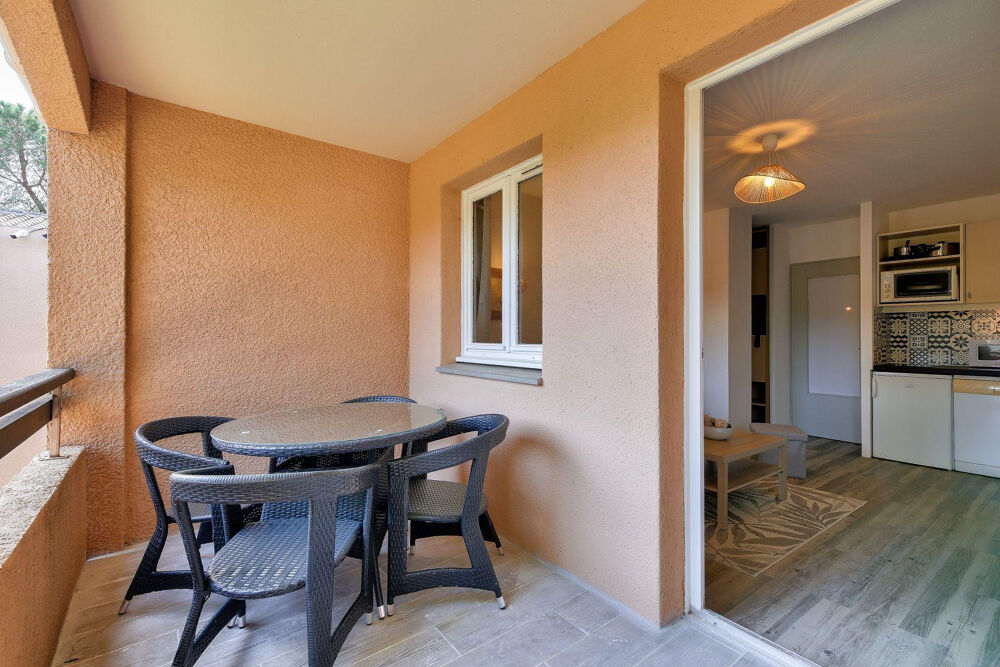 Location Appartement Beau Studio à louer à Valescure Saint-raphaël