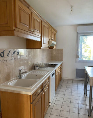  Appartement � louer 4 pi�ces 85 m�