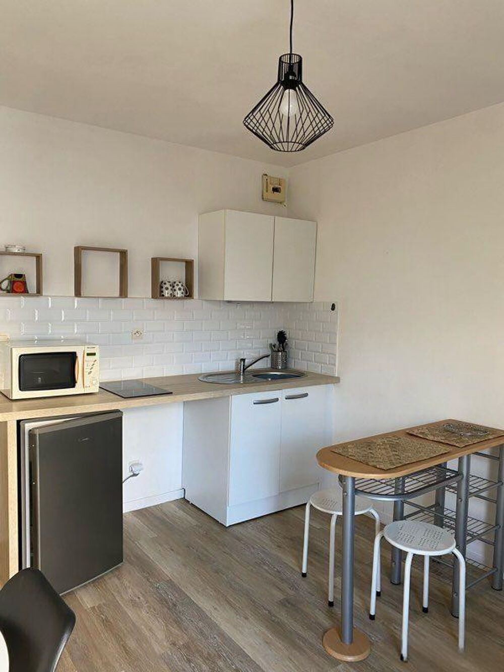 Location Appartement Studio meublé 19m2 parking Nantes