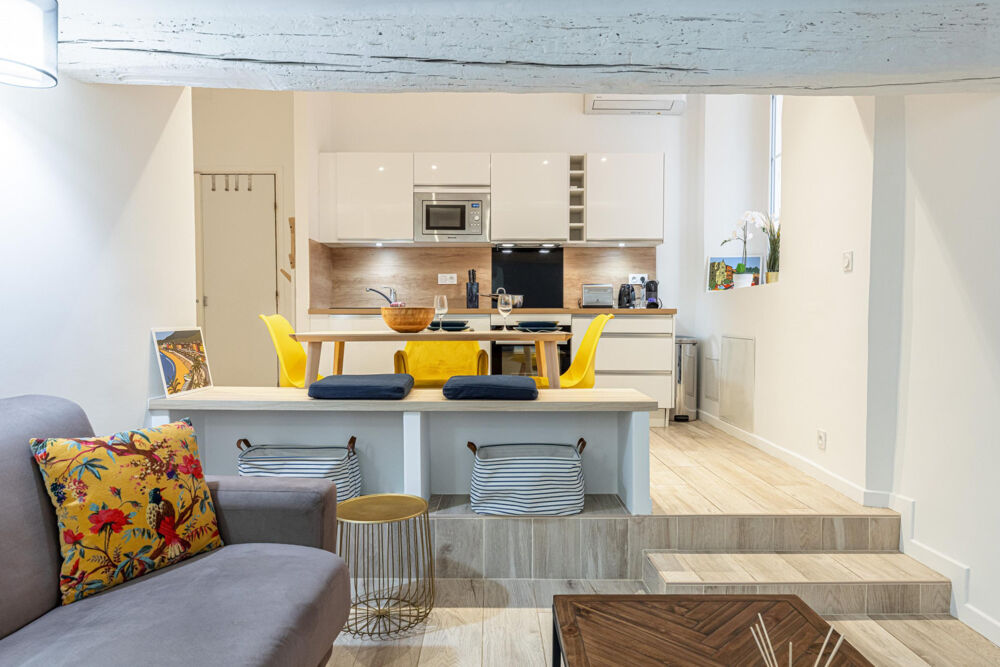 Vente Appartement Nice - Vieux Nice - Charmant 2 pièces de 42 m² entièrement rénové au coeur de la vieille ville Nice