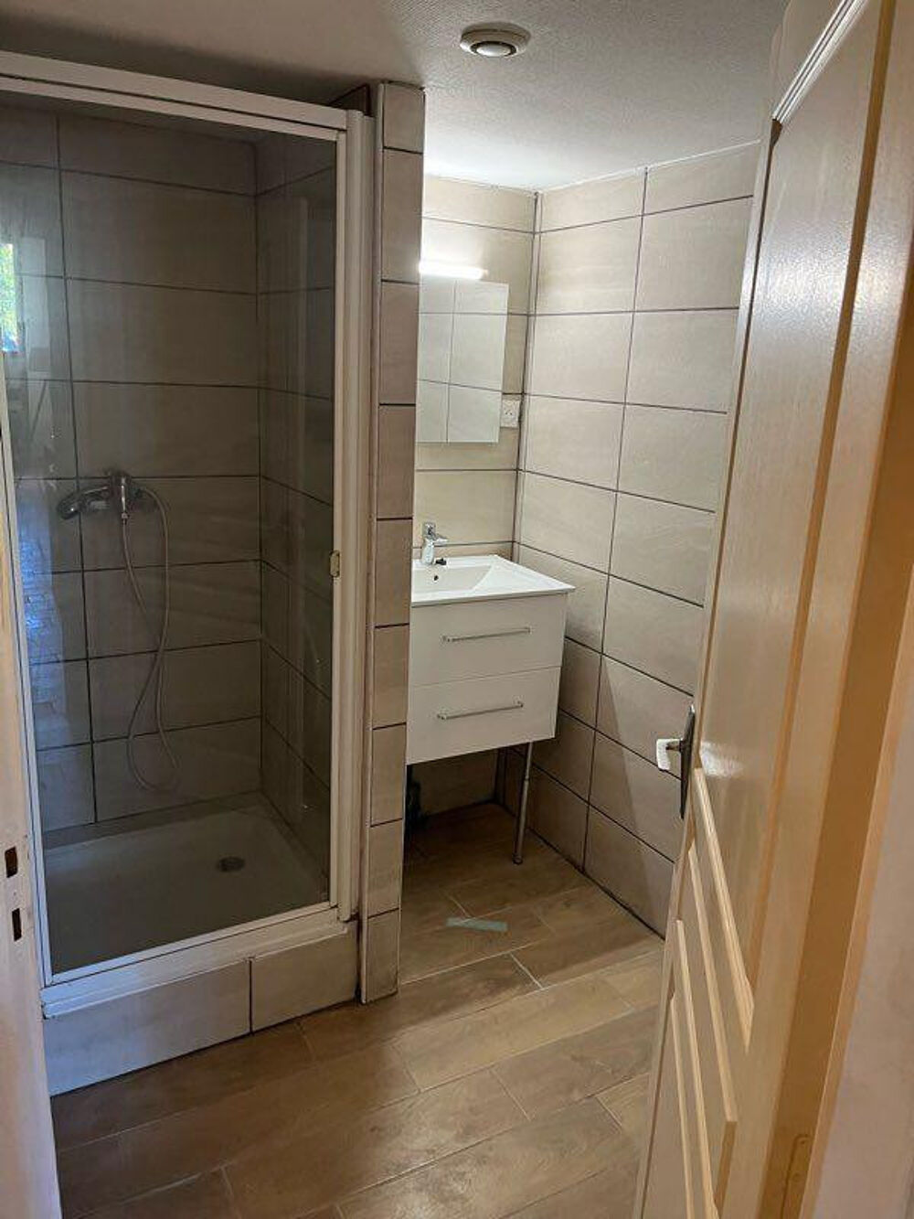 Location Appartement Beau T1 meublé 36m² Grenoble Grenoble