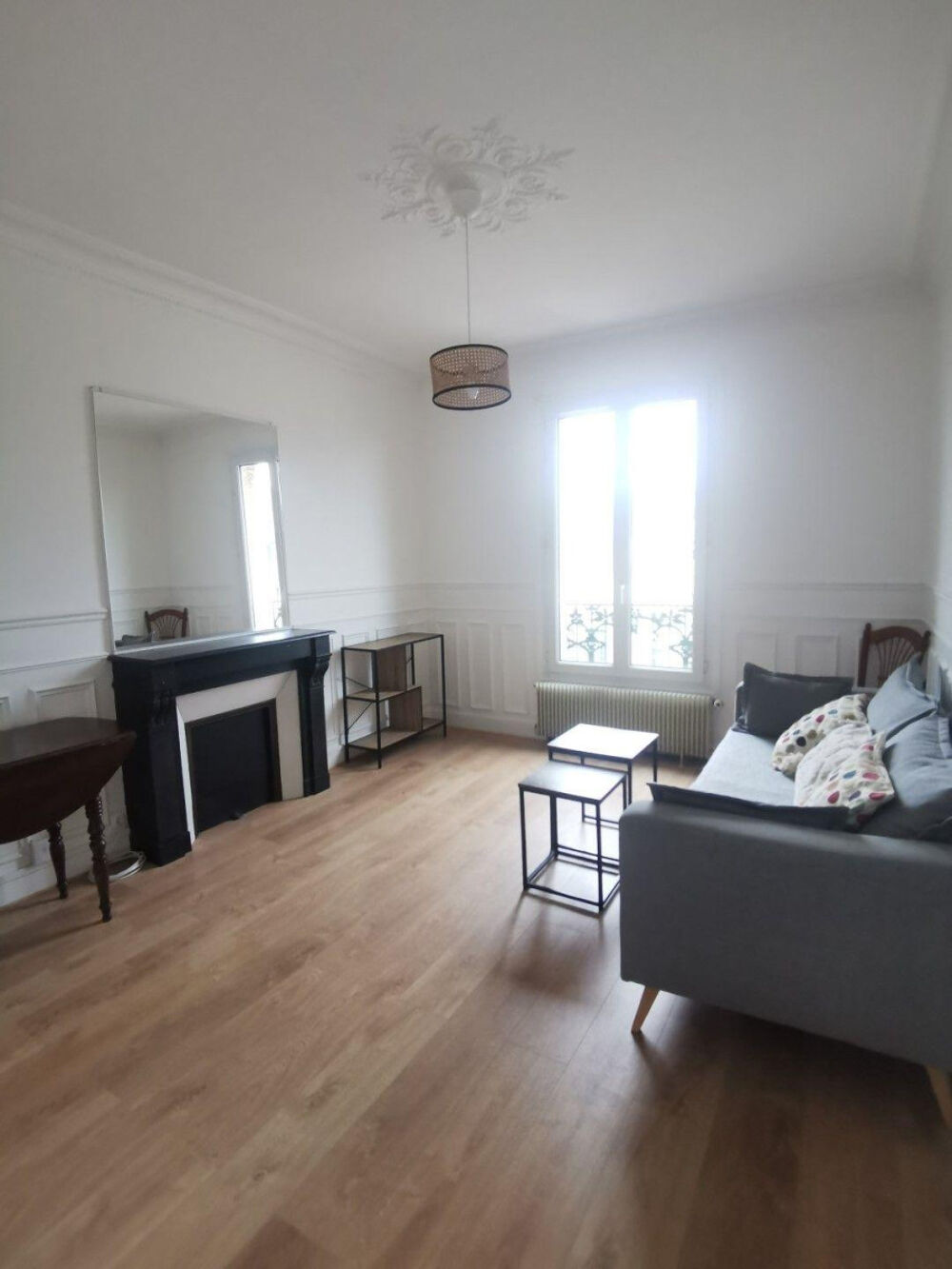 Location Appartement Beau 2P meublé 43m² face au Lycée Michelet Vanves