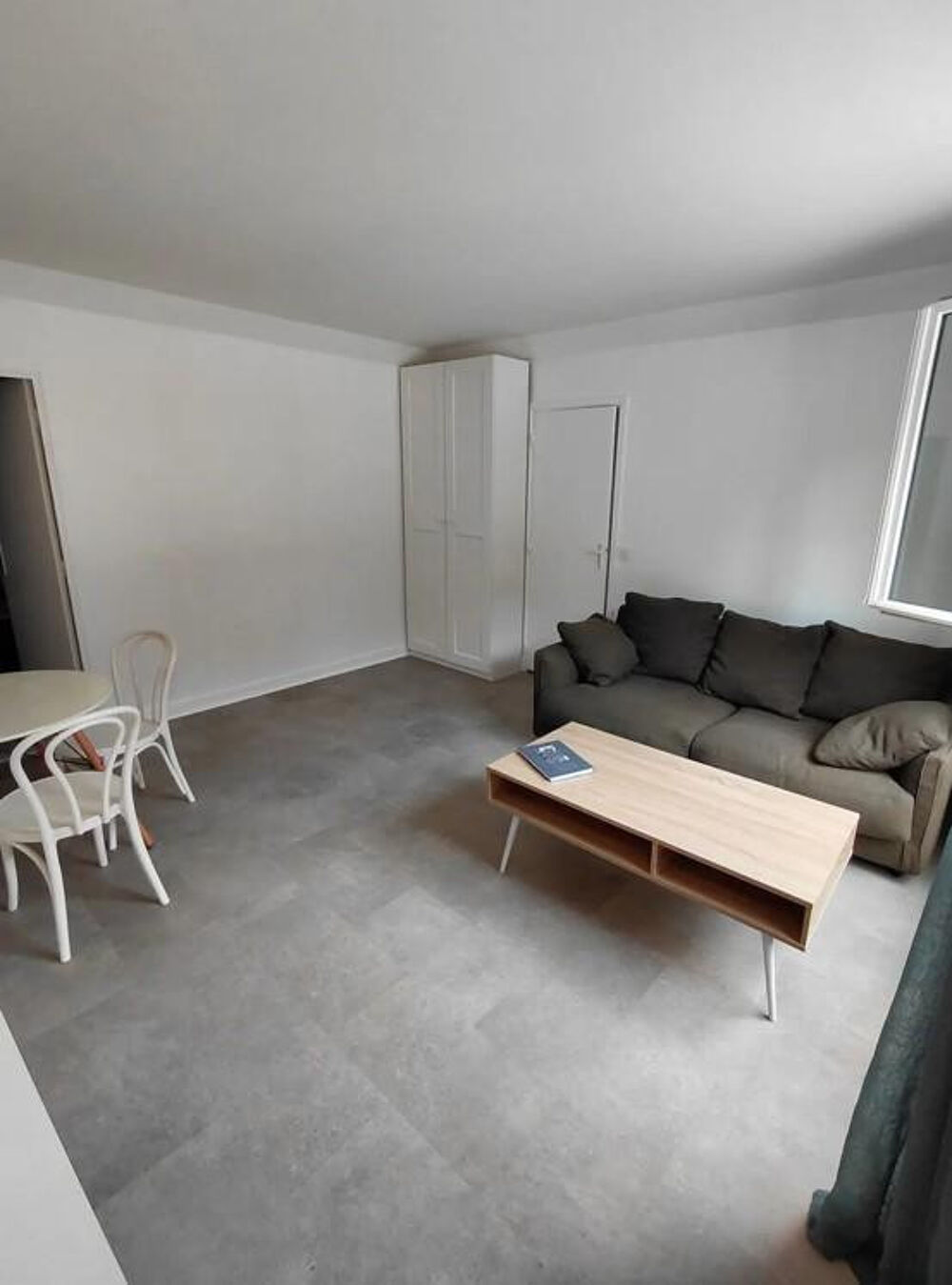Location Appartement Studio à Beaux volumes Résidence familial lieu sûr Rueil-malmaison