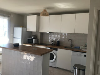  Appartement à louer 4 pièces 75 m²