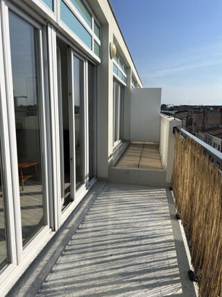  Appartement à louer 2 pièces 44 m²