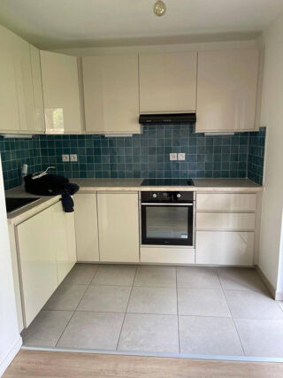 Appartement à louer 3 pièces 60 m²