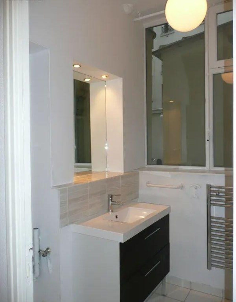 Location Appartement Beau 2P 52m² en très bon état Paris 10