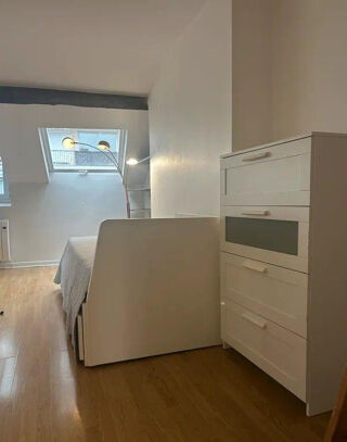  Appartement à louer 2 pièces 28 m²