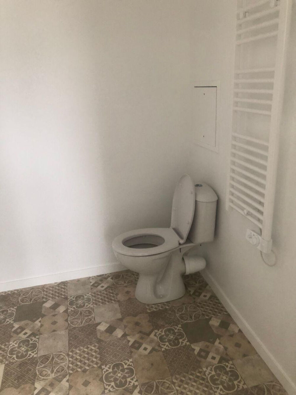 Location Appartement Studio sécurisé neuf. Melun