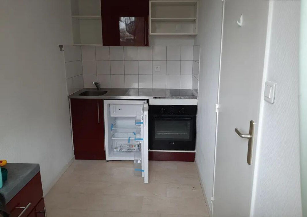 Location Appartement Beau studio F1Bis 27 m² avec balcon couvert 6m² Nancy