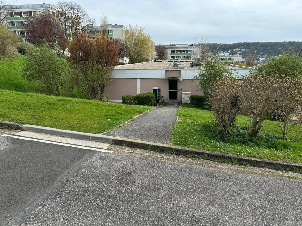 Location Appartement F1 meublé arboré calme av parking près St Hilaire Rouen