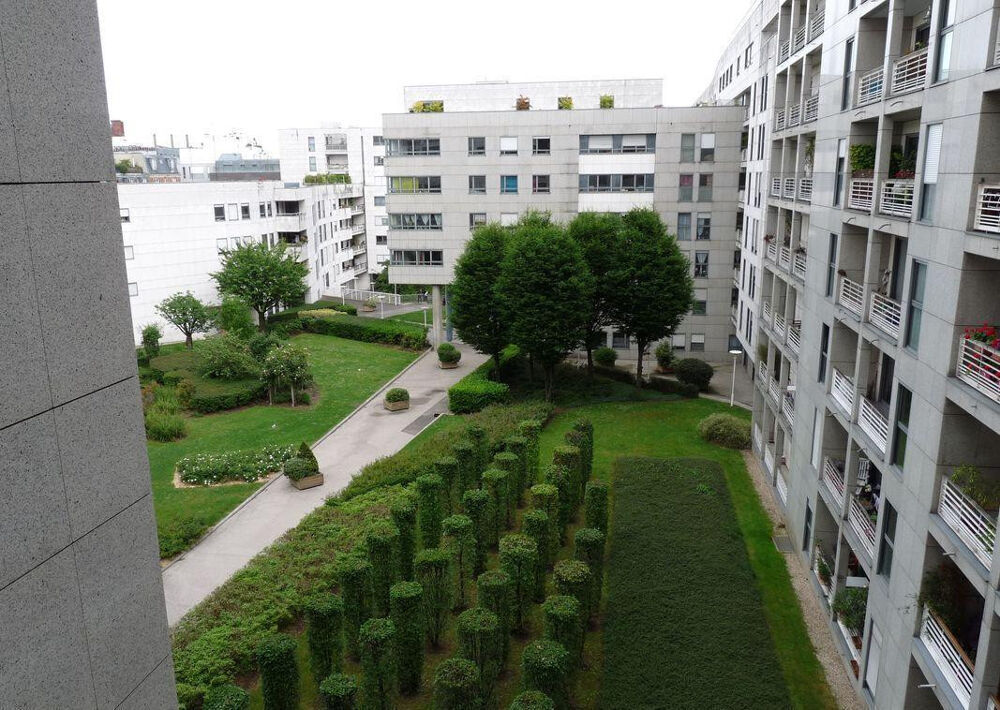 Location Appartement Grand studio Avenue Gambetta Paris 20