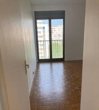  Appartement à louer 3 pièces 70 m²