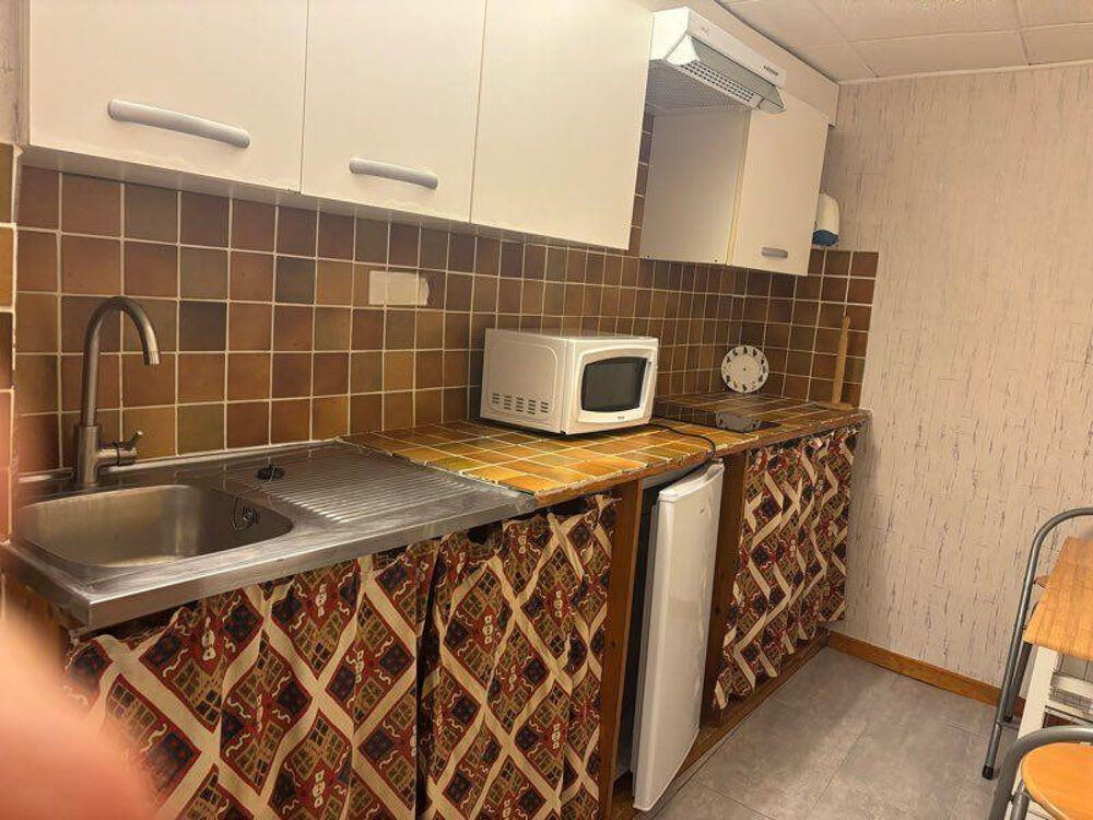 Location Appartement Beau studio meublé 21m² au centre Aix-en-provence