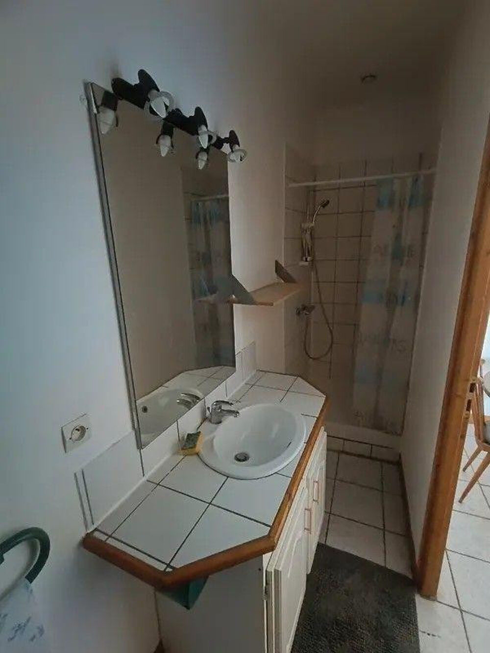 F1 40m² dans maison avec grand jardin commun