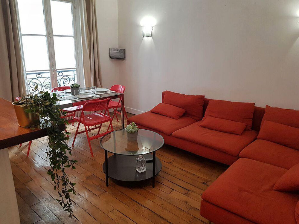 Location Appartement Charmant 2 pièces de 42m2 dans le quartier Village Paris 18