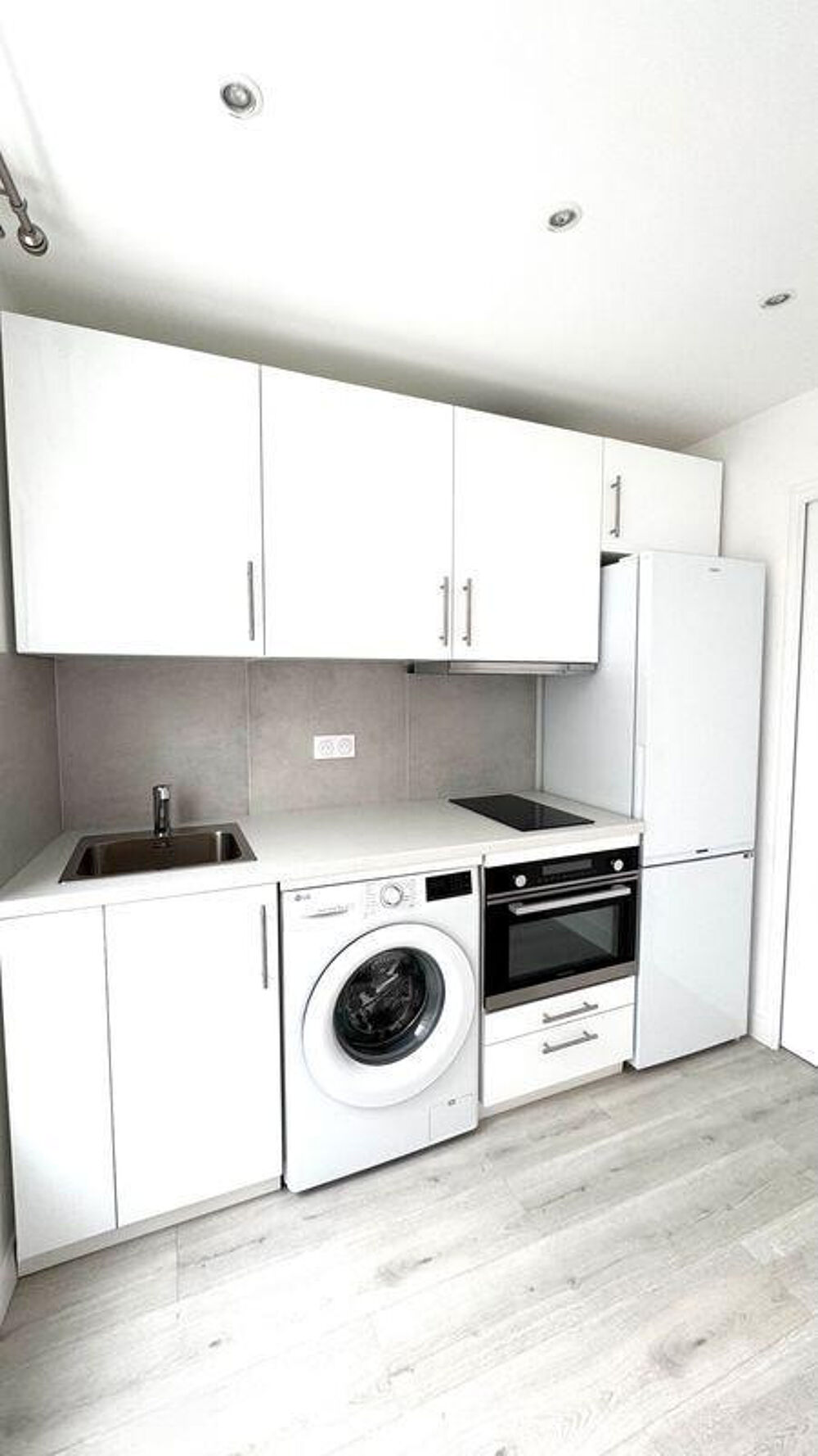 Location Appartement Studio NON MEUBLÉ, refait entièrement à neuf Boulogne-billancourt